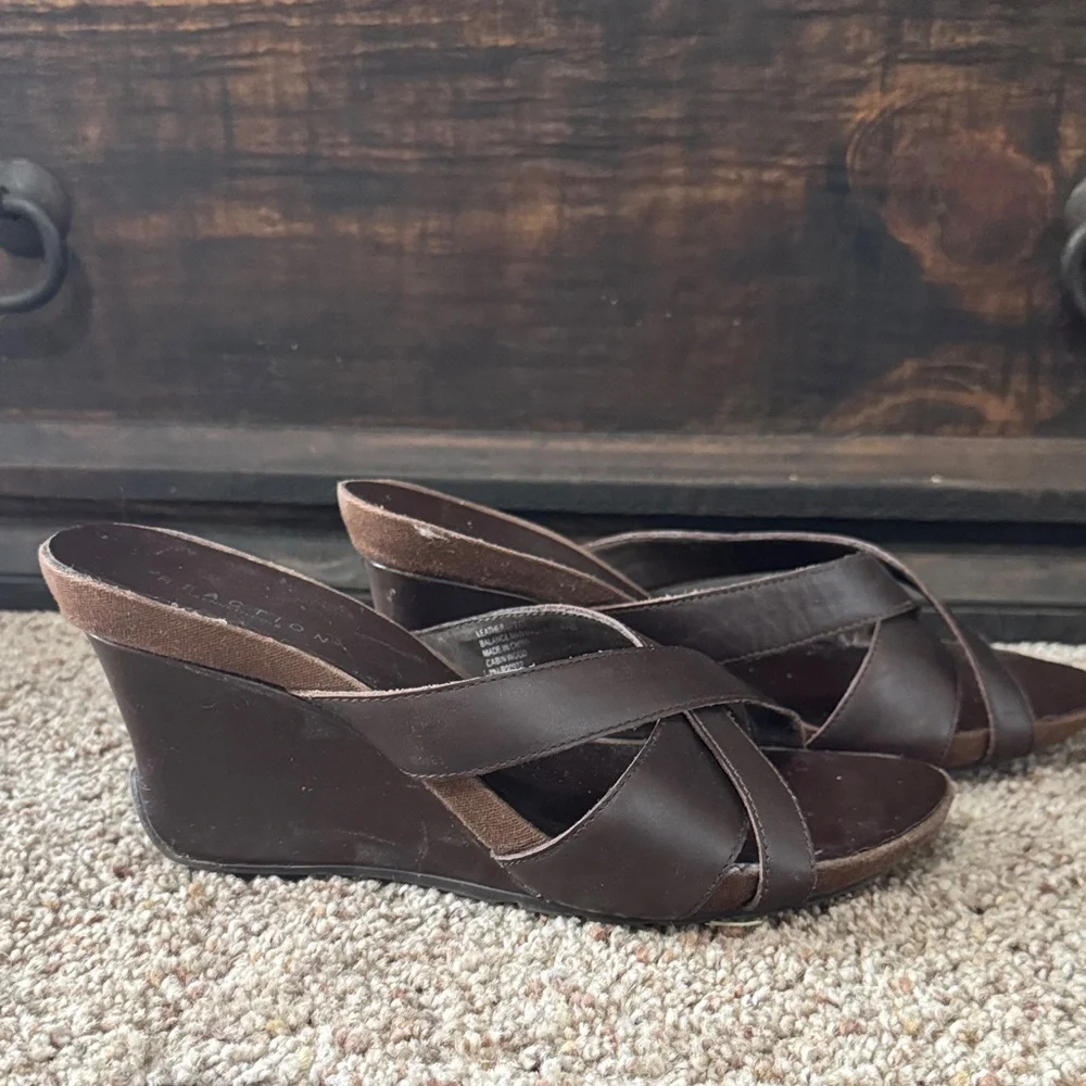 Kenneth Cole Reaction Dark Brown Leather Mules - Picture 5 of 8